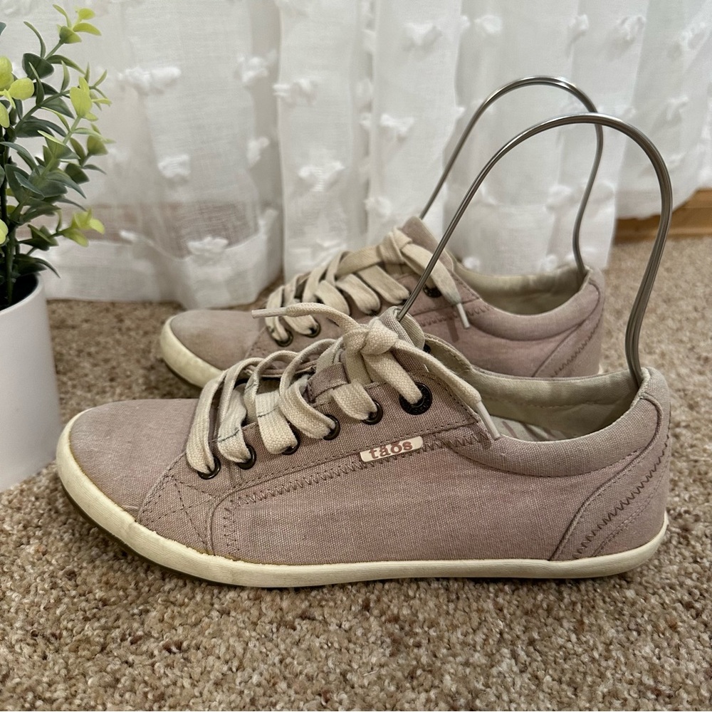 Taos Footwear Women’s Star Burst Oat Wash Sneaker Pink